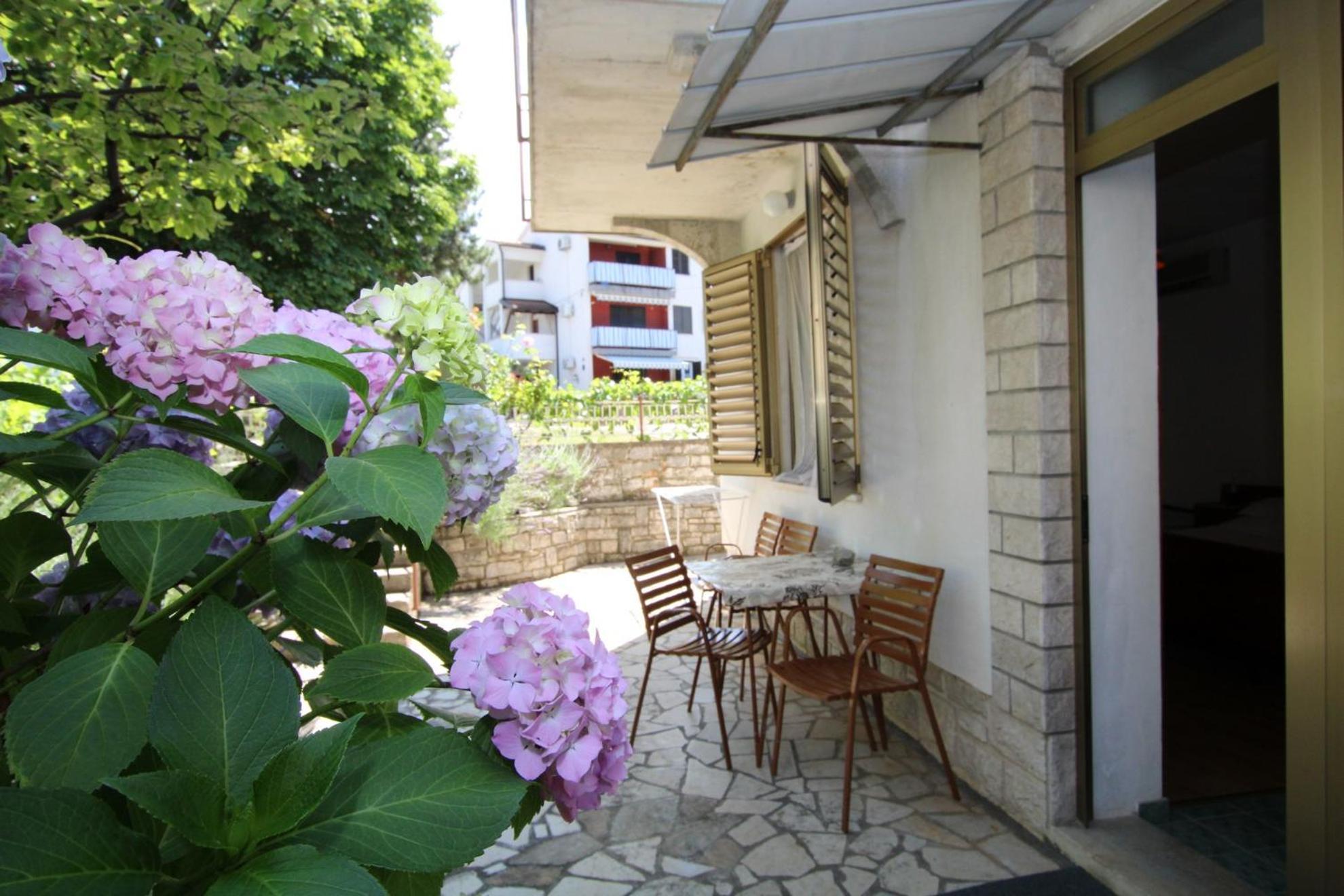 Vintage Rooms & Apartments โปเรช ภายนอก รูปภาพ