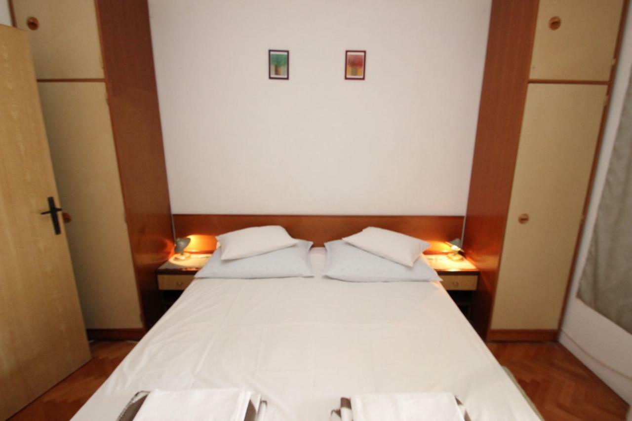 Vintage Rooms & Apartments โปเรช ภายนอก รูปภาพ